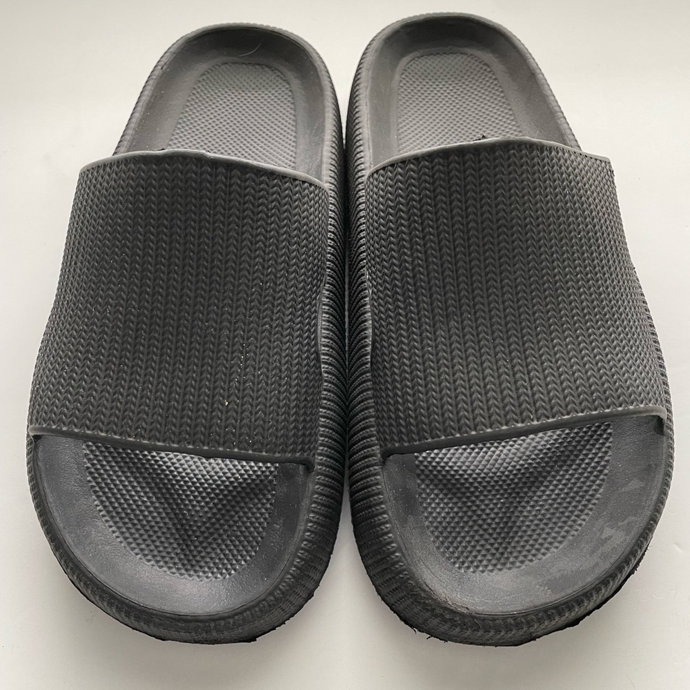 Woven Rubber Sleek Super Soft Sandals Size 38-39 - Picture 6 of 7